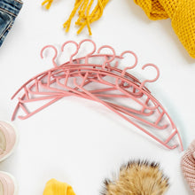 Ganesh Plastic Hanger Set