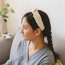 Women’s Ribbed Texture Knot Design Hairband (1 Pc / Mix Design)