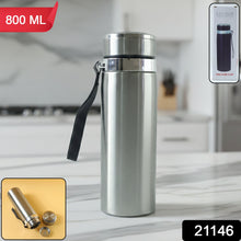 Vacuum insulated water bottle